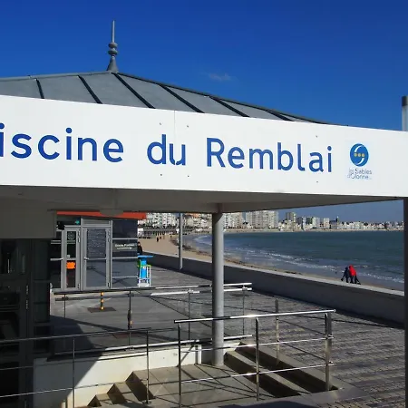 Apartment T4 Avec Garage Proche Plage Et Commerces - Fr-1-92-590 *