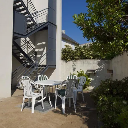 Appartement 3 Chambres Proche De La Mer Avec Garage - Fr-1-92-590