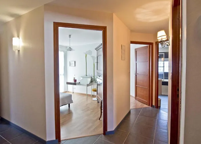 3 Proche De La Avec Garage - Fr-1-92-590 דירה